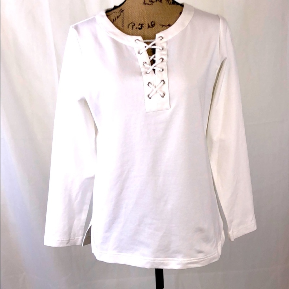 Karen Scott beautiful lace-up top V neck long sleeves NWT